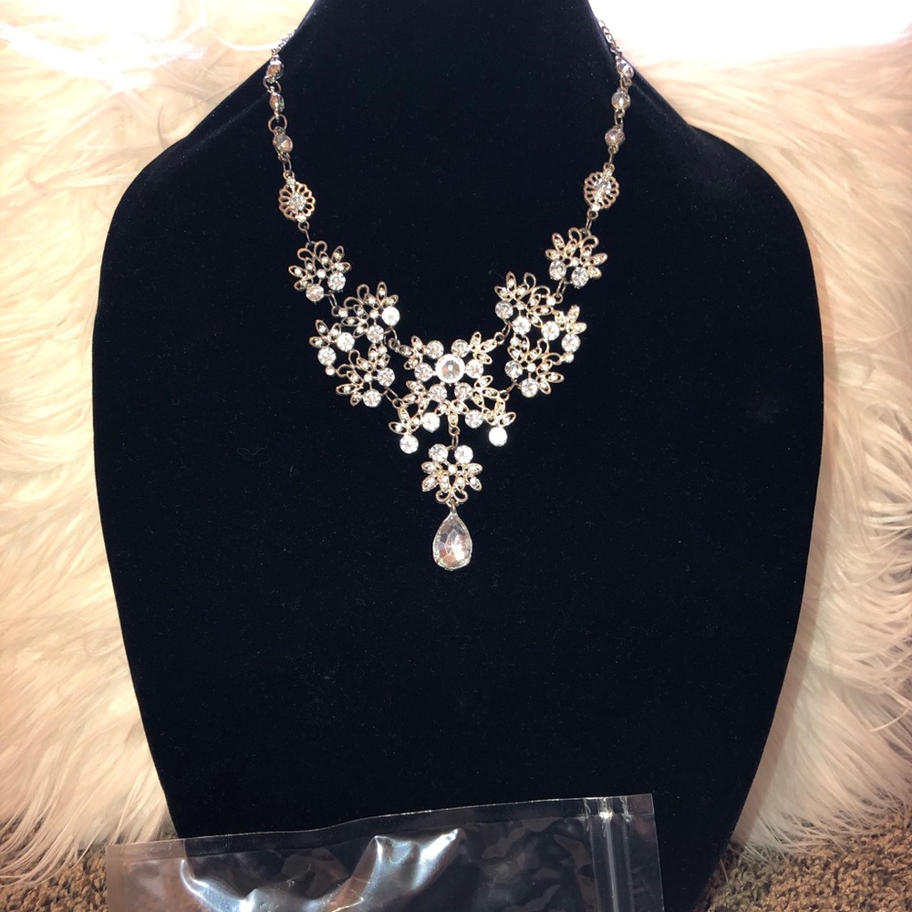 Jewelry - Picture 2 of 2